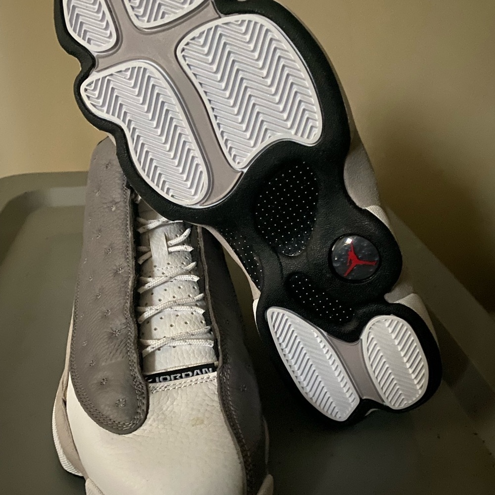 Jordan 13 Atmosphere - Picture 3 of 4